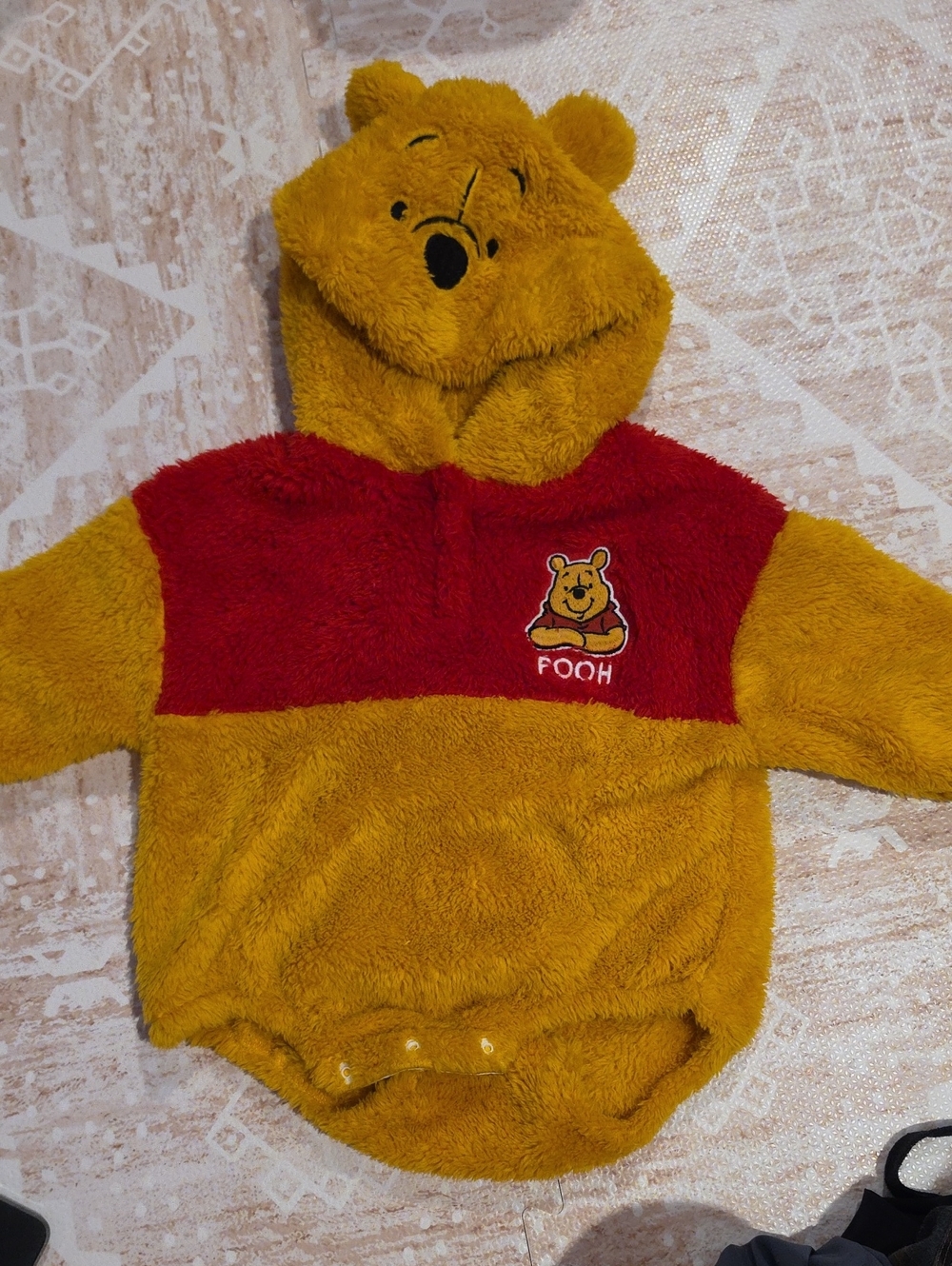 Pooh Plush Hooded Baby One-Piece Romper - Yellow & Red 0-8 Months 70cm JAPAN